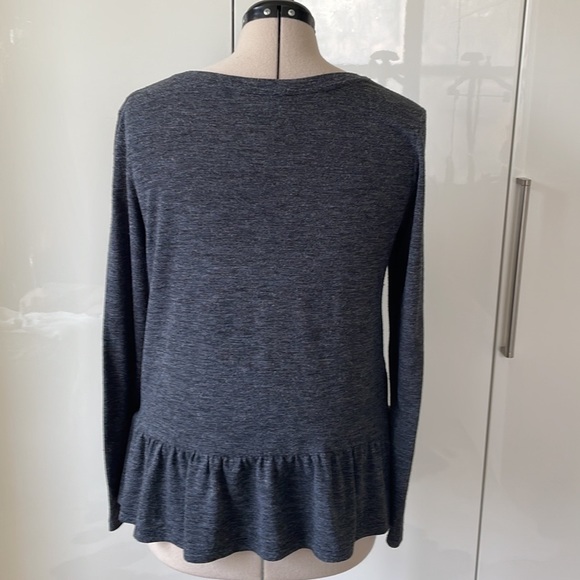 LOFT Sweater with long sleeves Color-Gray Size-Medium - Picture 12 of 13